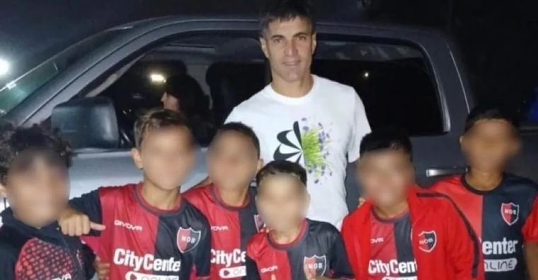 La foto de los juveniles de Newell's con Ignacio Malcorra. La foto de los juveniles de Newell's con Ignacio Malcorra.