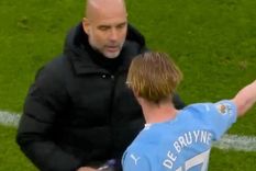 El enojo de De Bruyne con Guardiola. Foto: Captura El enojo de De Bruyne con Guardiola. Foto: Captura