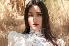 ¡despampanante! la chilena denise rosenthal encanto a todos con un super escote