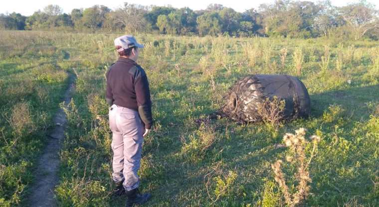 El objeto espacial que cayó en Chaco será trasladado a Buenos Aires para ser analizado.
