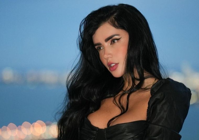 Ariana James deslumbra en las redes sociales con su exuberante figura. Foto: Ariana James  / Instagram