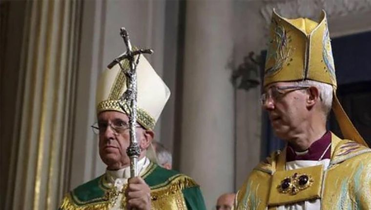 El papa Francisco y Justin Welby, el arzobispo de Canterbury, en Roma Foto: AP