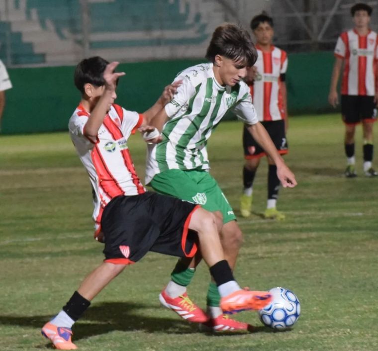 Los pibes del León jugaron por la segunda fecha del torneo Regional Juvenil 2026. Los pibes del León jugaron por la segunda fecha del torneo Regional Juvenil 2026.