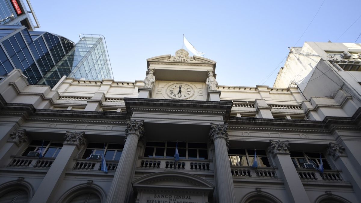 El Banco Central acumuló US$4000 millones, pero crece la fragilidad del esquema