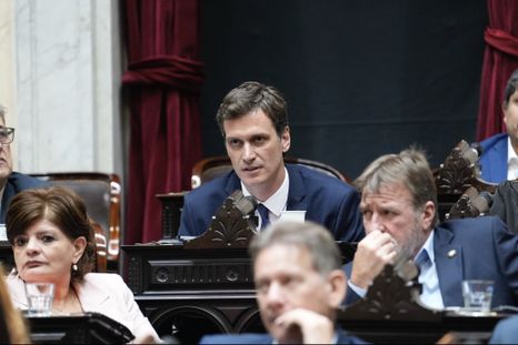 El diputado del PRO Javier Sánchez Wrba protagonizó un insólito episodio en el Congreso por un error en una compra por MercadoLibre. El diputado del PRO Javier Sánchez Wrba protagonizó un insólito episodio en el Congreso por un error en una compra por MercadoLibre.
