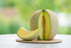 El melón es una fruta saludable y refrescante Foto: Shutterstock