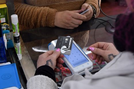 Creció el uso de tarjetas de crédito. Creció el uso de tarjetas de crédito.