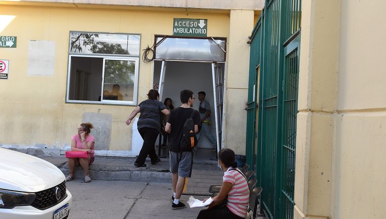 Las guardias están saturadas y podrían colapsar. Foto: ALF PONCE MERCADO / MDZ