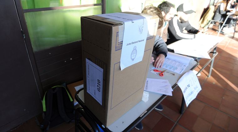 Este domingo en 7 departamentos de la provincia de Mendoza se realizarán las Primarias, Abiertas, Simultáneas y Obligatorias (PASO) donde se elegirán intendentes y concejales. Foto: ALF PONCE MERCADO / MDZ