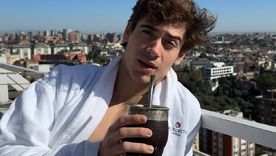 Entre mate y mate, Colapinto se preparar para su debut en la F1 2026. Entre mate y mate, Colapinto se preparar para su debut en la F1 2026.