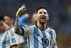 Messi, muy cerca de convertirse en el primer jugador en la historia de los Mundiales en finalizar como líder de las tablas de máximos goleadores y asistentes. Foto: Foto NA- REUTERS/Fabrizio Bensch