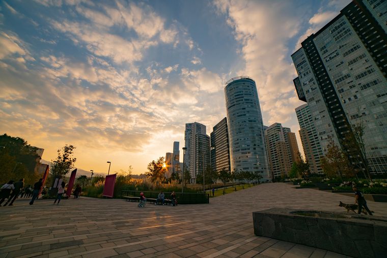 El clima de México estará marcado este viernes por contrastes: calor en el sureste, lluvias en el centro y viento frío en el norte. El clima de México estará marcado este viernes por contrastes: calor en el sureste, lluvias en el centro y viento frío en el norte.
