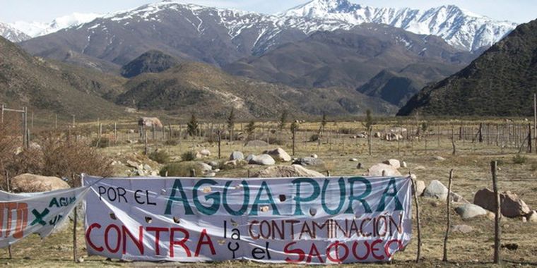 Autoconvocados en contra de la minería contaminante.