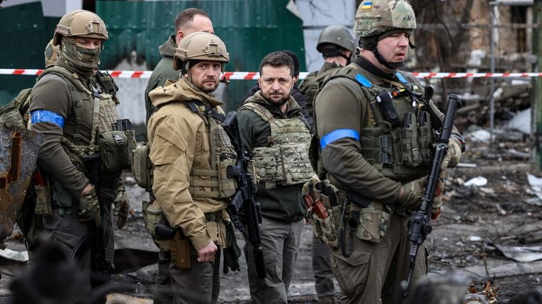 tropas ucranianas Zelenski controla sus fuerzas, que luchan contra Rusia. Foto: Efe.