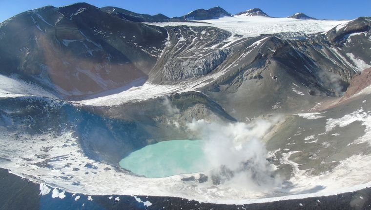 El Tupungatito, ha tenido un total de 19 erupciones históricas. Foto: Sernageomin