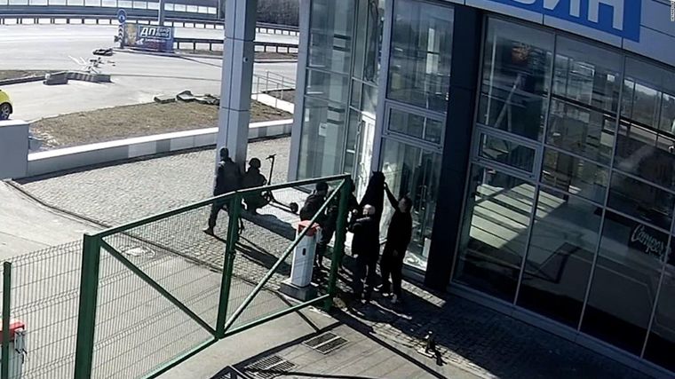 Captura del video difundido por la Cnn. Foto: Captura de pantalla