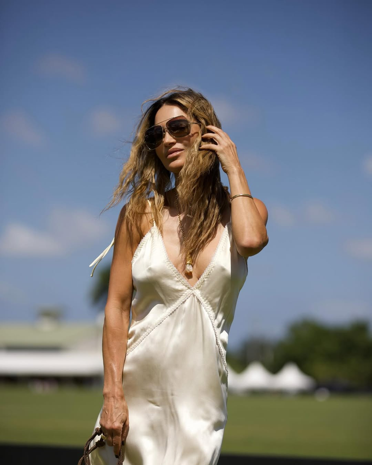 No te pierdas el look de María Vázquez.