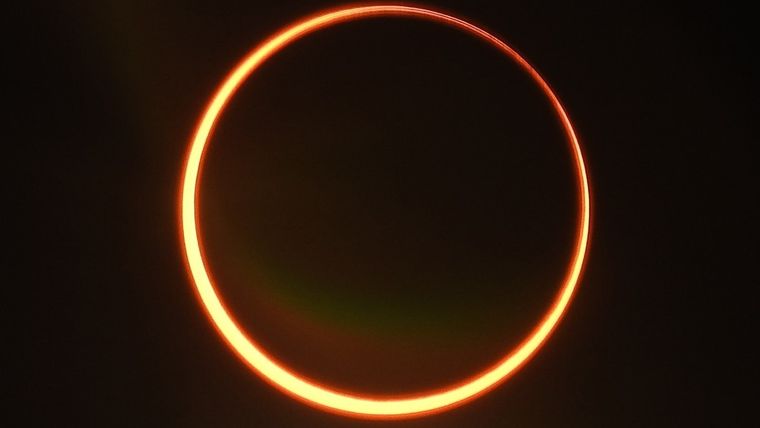 Eclipse del 21 de junio en  Cáncer y el nodo de la luna ingresó a Géminis.