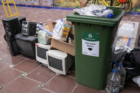 Separar en origen es el primer paso para una gestión ambiental efectiva. Separar en origen es el primer paso para una gestión ambiental efectiva.