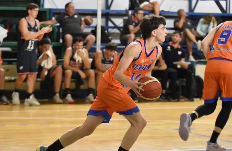 Rivadavia B&aacute;squet perdi&oacute; ante Santa Paula.&nbsp;