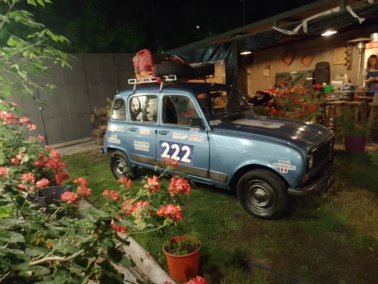 Eligieron una Renoleta ya que es un auto que les recuerda momentos vividos en la infancia