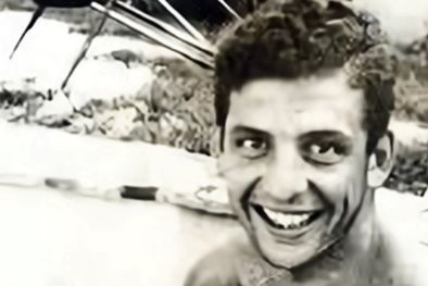 MDZol | Pedro Giachino con una de sus hijas Foto: fotosviejasdemardelplata.blogspot.com