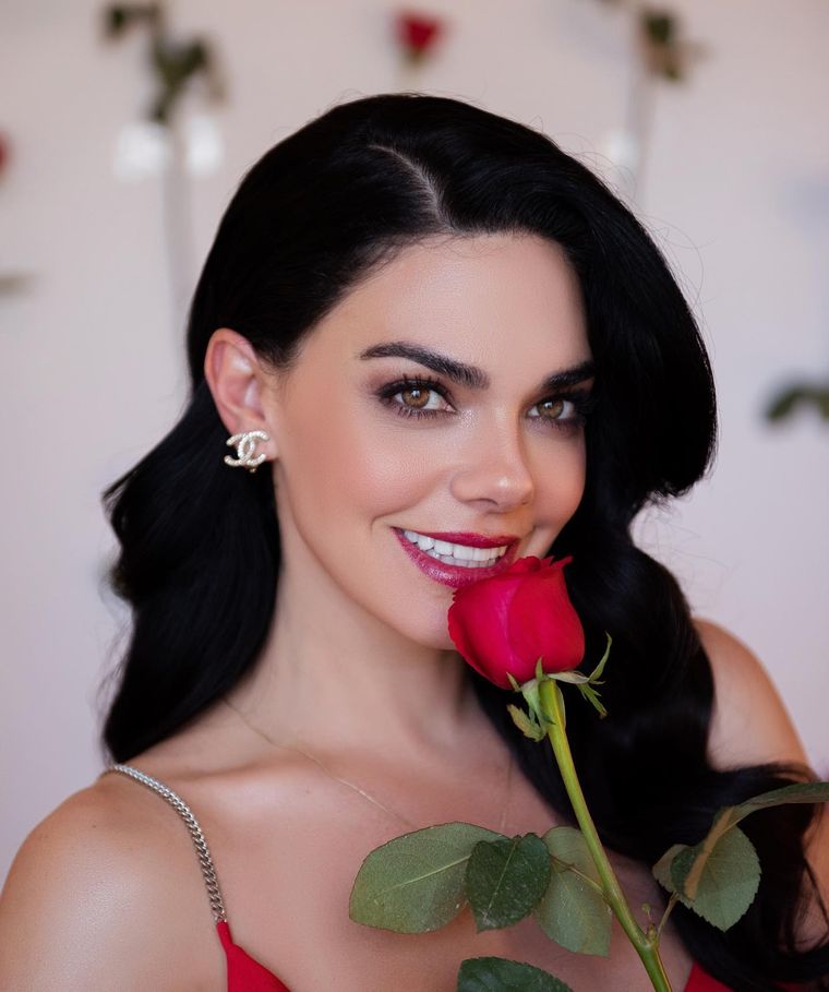 Livia Brito es dueña de una deslumbrante belleza. Foto: Instagram