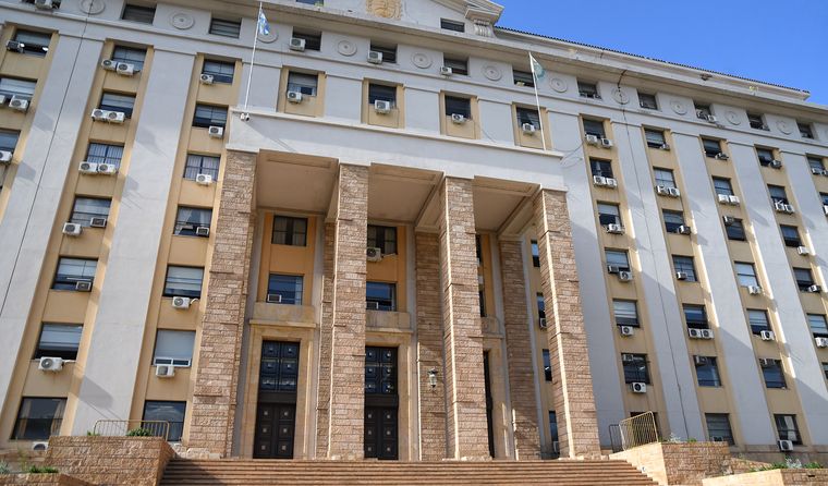 casa de gobierno frente (2)