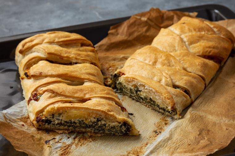 Una receta que sorprende: trenzado de ricota y espinaca casero.
