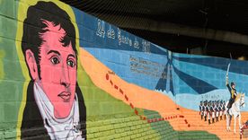 El mural de Manuel Belgrano muestra al prócer junto con sus soldados de del Regimiento de Patricios. El mural de Manuel Belgrano muestra al prócer junto con sus soldados de del Regimiento de Patricios.