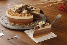 Admira esta sabrosa tarta chocolatosa ¡nos fascina! Admira esta sabrosa tarta chocolatosa ¡nos fascina!