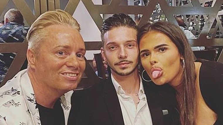 Barrie, Scott y Saffron, el triángulo familiar que podría estrecharse aún más en el futuro