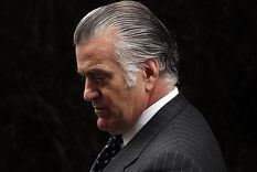 ?por delicadeza, no contabamos los billetes delante de los donantes?