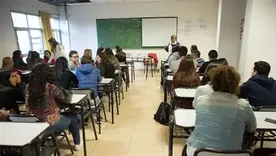 Las razones que da la DGE para cerrar CCT y juntar cursos en las escuelas. Las razones que da la DGE para cerrar CCT y juntar cursos en las escuelas.