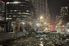 Ya se registran destrozos en la ciudad Foto: X