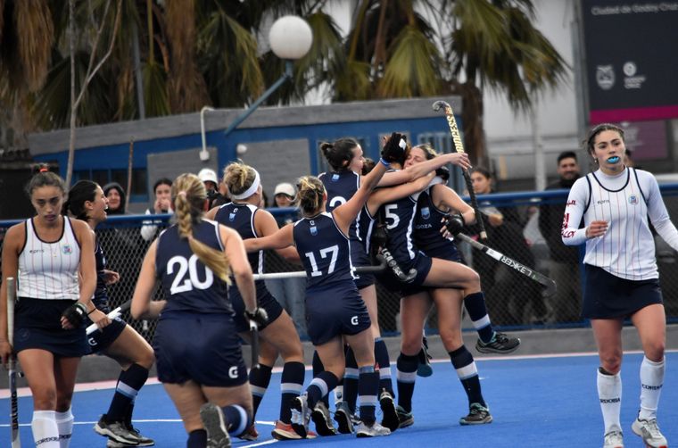 Mendoza venció a Córdoba en un partidazo y mañana jugará la final. Foto: AMH