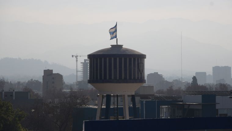 obras limpieza tanque estadio feliciano gambarte godoy cruz tribunas contaminación montañas clima tiempo temperatura