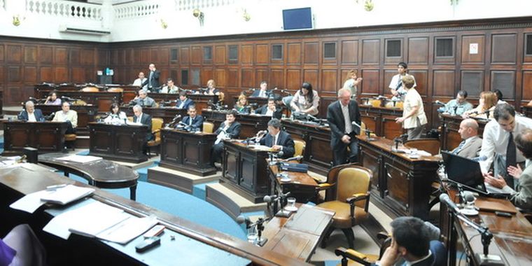 Los legisladores del Este, en deuda. Foto: Gerardo Gómez /MDZ