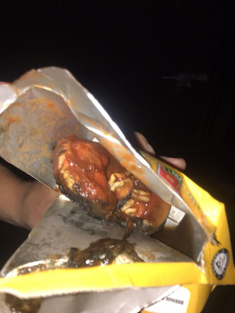 Asco Dentro del tetrabrik apareció lo que parecían ser partes de un roedor.