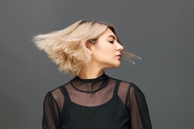 MDZol | El pelo corto además de ser tendencia de belleza, también forma parte de la personalidad y el empoderamiento de cada mujer. Es un look fresco y atrevido. Foto: Freepik