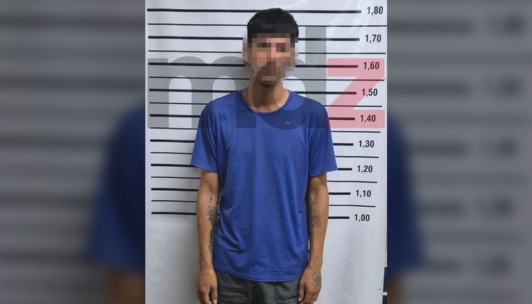 El sospechoso de 25 años que fue detenido con un revólver tras un nuevo tiroteo en el barrio 8 de Abril de Las Heras.&nbsp;