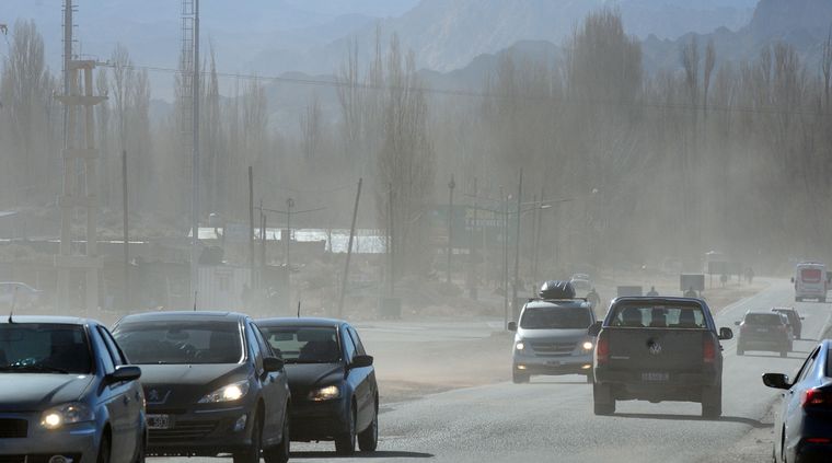 Las ráfagas de viento Zonda podrían superar los 65 km por hora Foto: ALF PONCE MERCADO / MDZ