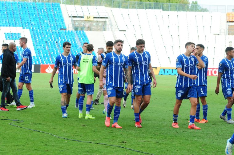 Godoy Cruz recibió una nueva sanción por parte de Conmebol. Foto: Alf Ponce / MDZ