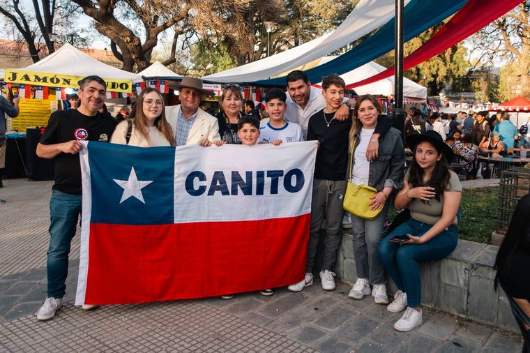 El festejo patrio de los chilenos en Mendoza Foto: Santiago Tagua/MDZ