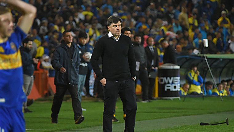 El Cacique Medina es el principal candidato a reemplazar a Domínguez en Estudiantes. El Cacique Medina es el principal candidato a reemplazar a Domínguez en Estudiantes.