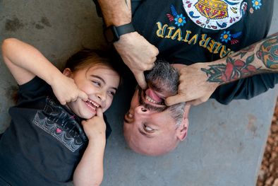 MDZol | Ernesto y Guillermina, juntos, en una escena que representa la esencia de su vínculo Foto: Ernesto Raffo