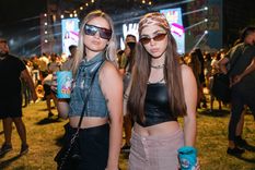 Ellas disfrutan en la fiesta de la cerveza de Mendoza, que se hace en diciembre. ¿Por qué el mundo la celebra en agosto? Foto: Santiago Tagua/MDZ