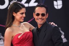 Marc Anthony y Nadia Ferreira se fueron de fiesta con sus amistades a bordo de un lujoso yate.