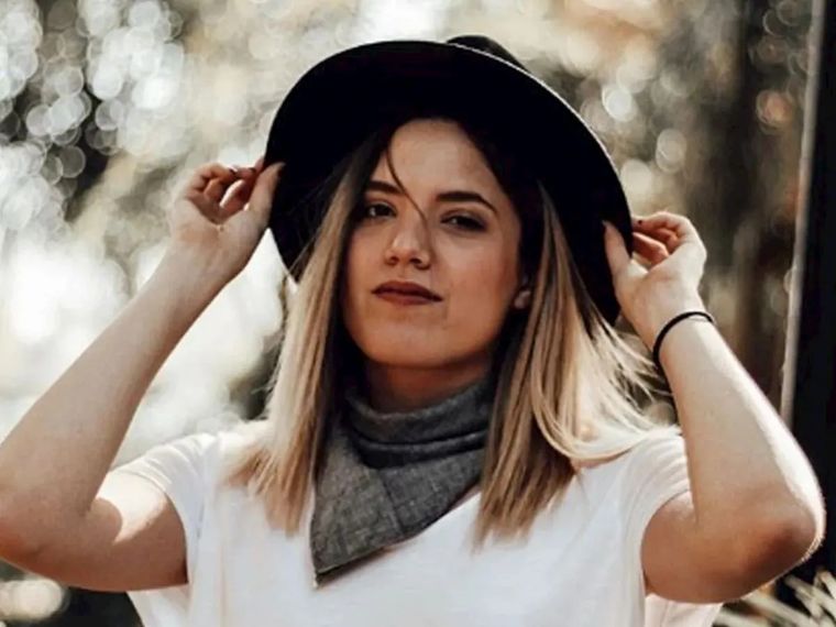 Qué pensará Alejandro Fernández sobre la foto sin ropa  de su hija que está circulando en las redes sociales