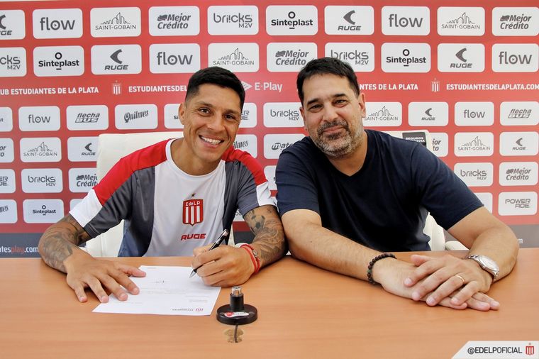 Enzo ya firmó su contrato con el Pincha. Foto: @EdelpOficial